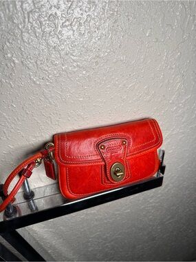 Coach GIGI Flap LEGACY Red Orange Leather 65th Anniversary Turnlock Clutch Wrist